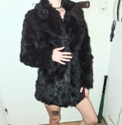 Futro H&M 34 XS sztuczne futerko czarne goth alternative zima zimowe ciepłe