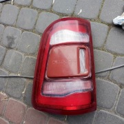 RAM 1500 V lampa tylna lewa 