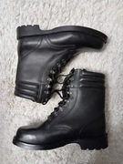 Nowe skórzane buty wojskowe 