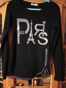 Bluzka z długim rękawem.