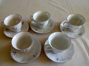 5 filiżanek do kawy z podstawkami