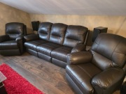Skórzana sofa plus dwa fotele