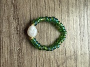 Pierścionek z koralików szklanych i perła słodkowodna hodowlana