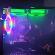 Komputer stacjonarny.