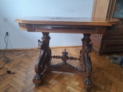 Stół przedwojenny rzeźbiony
