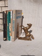 Stara podpórka do książek mosiądz koń złoty konik 