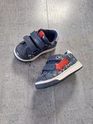 Buty dziecięce firmy action boy rozm. 20