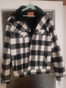 KURTKA MĘSKA PRZEJŚCIOWA ROZM. L JAK NOWA