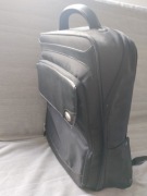 Sztywny plecak na dużego laptopa, tablet, akcesoria 