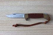 Nóż myśliwski stal mosiądz mahoń