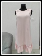 Pastelowa sukienka z falbaną na dole Reserved 40 L