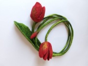 Długi ręcznie filcowany naszyjnik z tulipanami. Rękodzieło, Boho, Prezent.