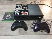 Xbox One z dwoma padami + gra