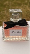 MISS DIOR ESSENCE DE PARFUM