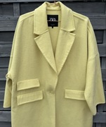 Zara piękny jesienny płaszcz ( 32% wełny )