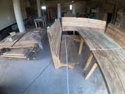 Komplet drewnianych ław ogrodowych ze stołami