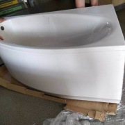 Wanna asymetryczna 150X100 odpływ z lewej strony 