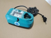 Ładowarka Makita DC10WA 7.2-10.8V 1.5A Li-ion 