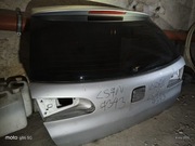 Klapa bagażnika instalacją, zamkiem i stolnikiem wycieraczki Seat Ibiza 3