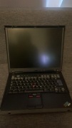 Retro laptop IBM ThinkPad R50 – NA CZĘŚCI – uszkodzony / niesprawdzony
