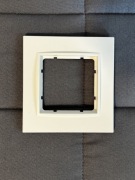 Berker B.7 ramka pojedyncza biała