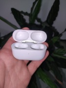Etui ładujące AirPods Pro (A2190)