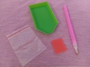 Zestaw do haftu diamentowego – aplikator + tacka + klej + woreczek