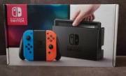 Nintendo Switch + Grip Satisfye + Karta 200GB | Idealny zestaw do grania!