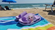 Klapki dziewczęce Frozen Elsa fioletowe lekkie wygodne r.24-24 16,5 cm