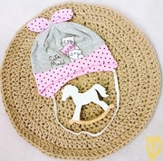 Czapeczka na sznureczek niemowlęca szara śliczna 36