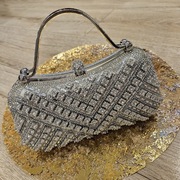 Piękna elegancka srebrna kopertówka