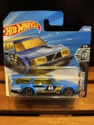 HOT WHEELS - VOLVO 240 DRIFT WAGON - HW MODS - 2/5 - 69/250 - 2026