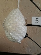 Szydełkowanie ręcznie jajek Wielkanocnych.