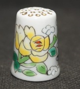 Naparstek kolekcjonerski porcelanowy orientalny kwiat i motyl #1