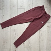 Bordowe damskie spodnie dresowe zwężane wild ginger THE NORTH FACE XS
