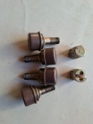 Komplet 4 szt śruby zabezpieczenia kół  Fiata 126P