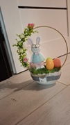 Wielkanocny stroik na stół z ceramicznym zajączkiem 