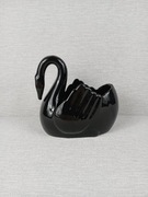 Porcelanowa osłonka doniczka na kwiaty w formie czarnego łąbędzia