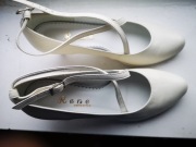 czółenka skórzane skóra naturalna 38 kremowe białe