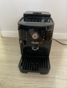 Automatyczny ekspres do kawy DeLonghi Magnifica S (ECAM 11.112.B)