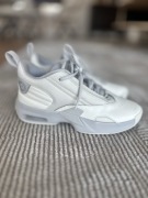 Sneakersy Jordan Max Aura 6 rozmiar 39