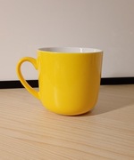 Kubek ceramiczny, ciekawy żółty, Atom, Coppa /300 ml.