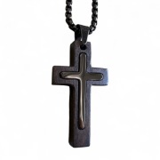 Krzyżyk z drewna bukowego ciemny brąz łańcuszek 60 cm, ręcznie robiony