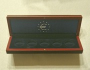 Leuchtturm - Luksusowe etui Volterra na 5 monet o średnicy 32mm (2012)