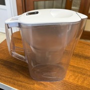 Dzbanek filtrujący wodę Brita