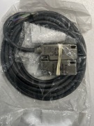 Allen Bradley 440N-G02143 Guardmaster czujnik bezpieczeństwa 6m 2 sztuki