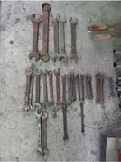 Klucze płaskie i nasadowe. Trzy zestawy