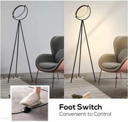 Podłogowa lampa LED firmy SEG
