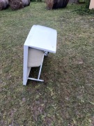 Nowy brodzik z obudową i syfonem