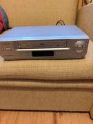 Dwa magnetowidy VHS Kasety